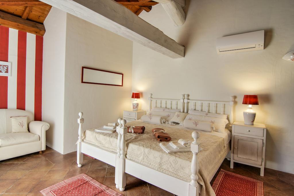 Domus Corallia-Luxury Rooms Porto Rotondo Room photo